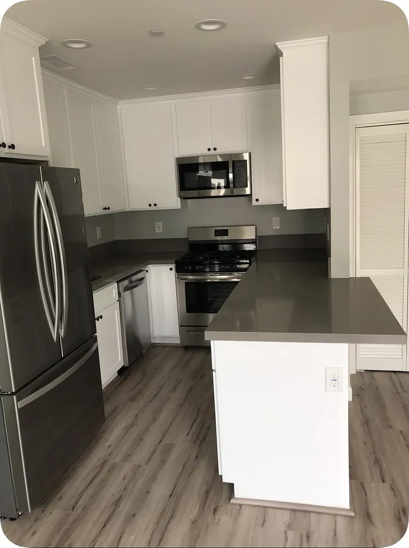 4 bed, 1354 sqft, $3,550 — Photo 3