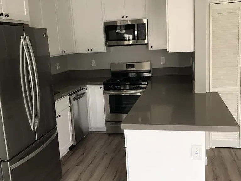 4432 1/2 Lima St — Photo 3