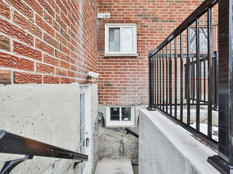 Toronto House for rent - 2 Bedrooms in Toronto
