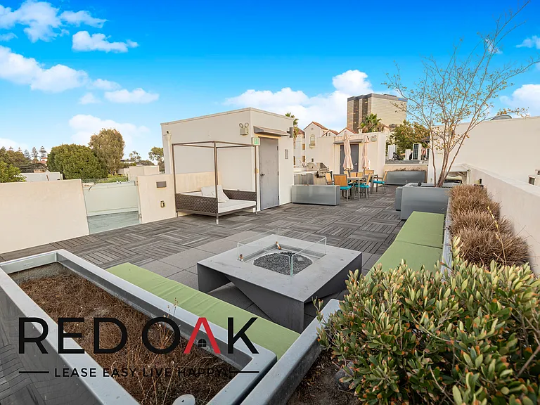 Acacia Apartments — Photo 7