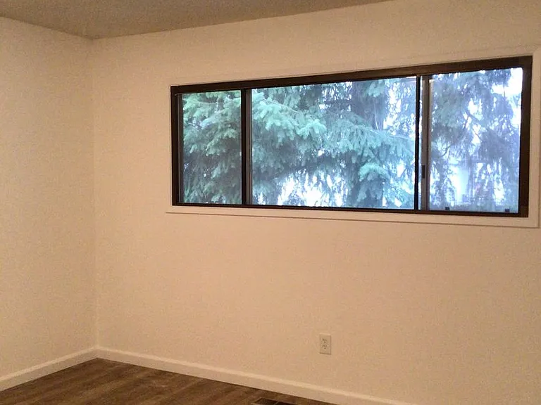 2722 E McLoughlin Blvd — Photo 10