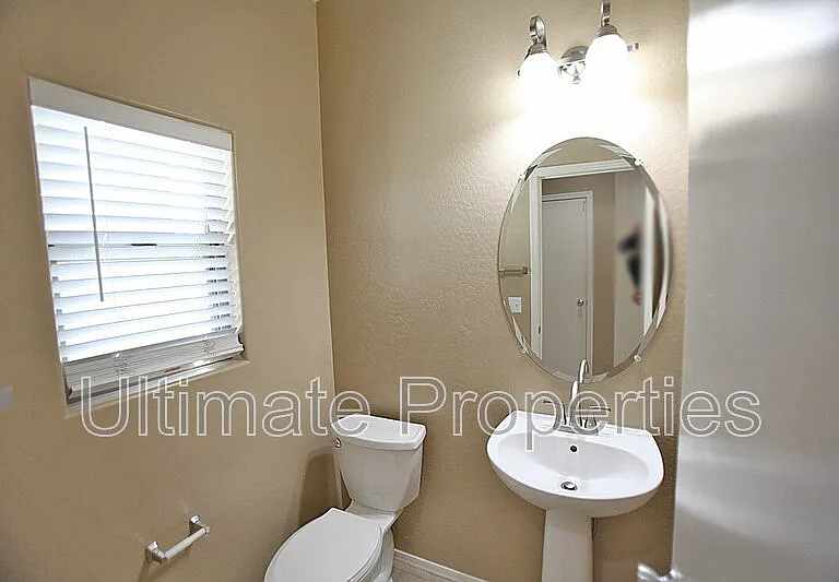 17010 N 184th Ln — Photo 10