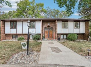 450 N Maple St, Trenton, IL