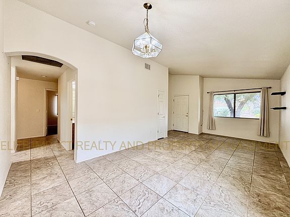 4th image of 6870 W Vindale Way