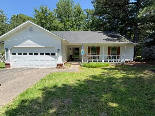 303 N Center Hill Rd, Paragould, AR 72450