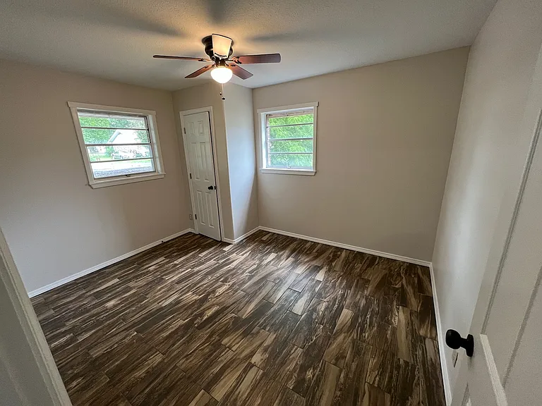 309 Stadium Dr — Photo 14