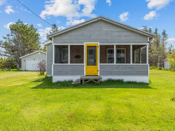 12529 Northside Rd, East Parish, PE C0A 2B0