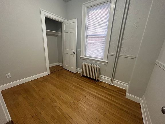 4th image of 520 E King St APT 1