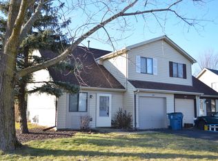 1041 Pheasant Run Ln, Aurora, IL 60504