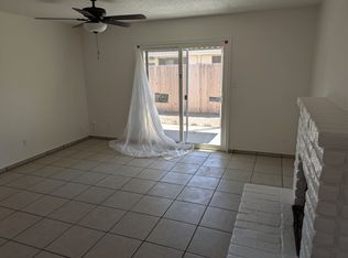 4450 E Dakota Ave, Fresno, CA 93726