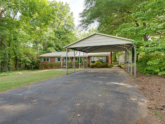 3rd image of 2026 Jefferson Dr