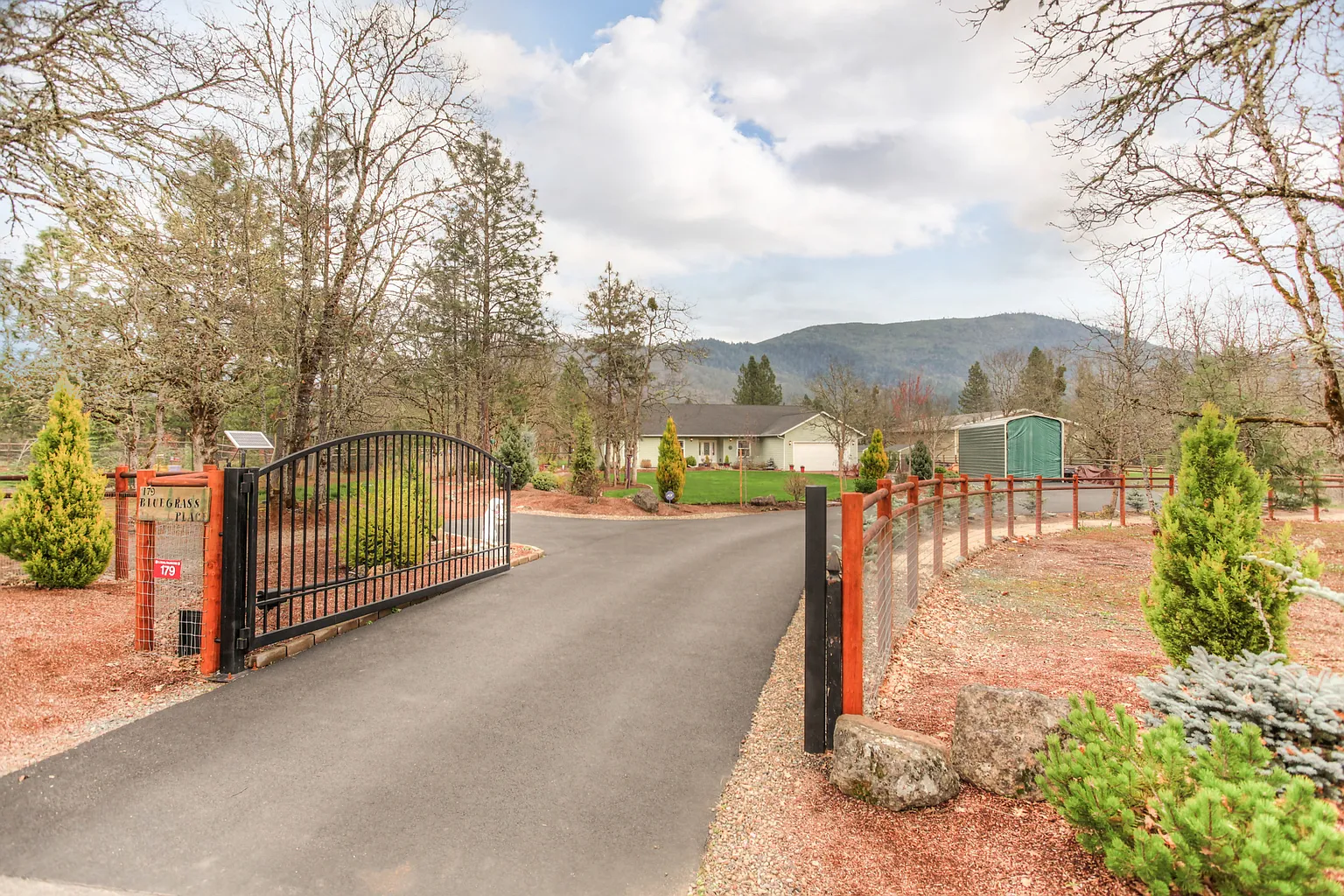 179 Bluegrass Pl photo 1