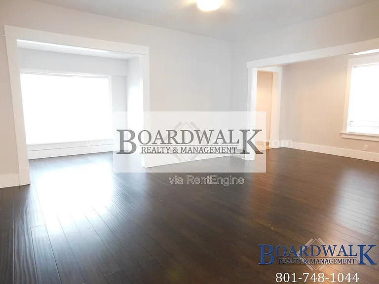 657 E Warnock Ave — Photo 12
