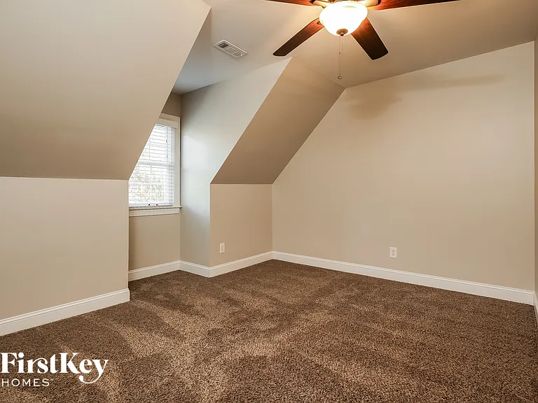 218 Old Dominion Dr — Photo 12