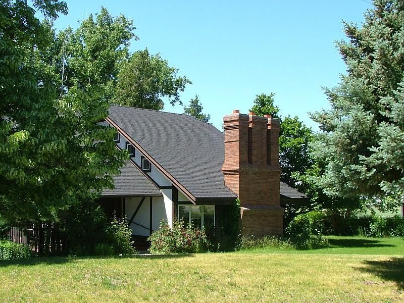 2nd image of 79 Hill Rd