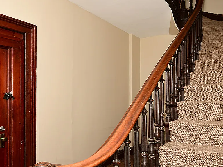 615 Willow Ave #2 — Photo 4