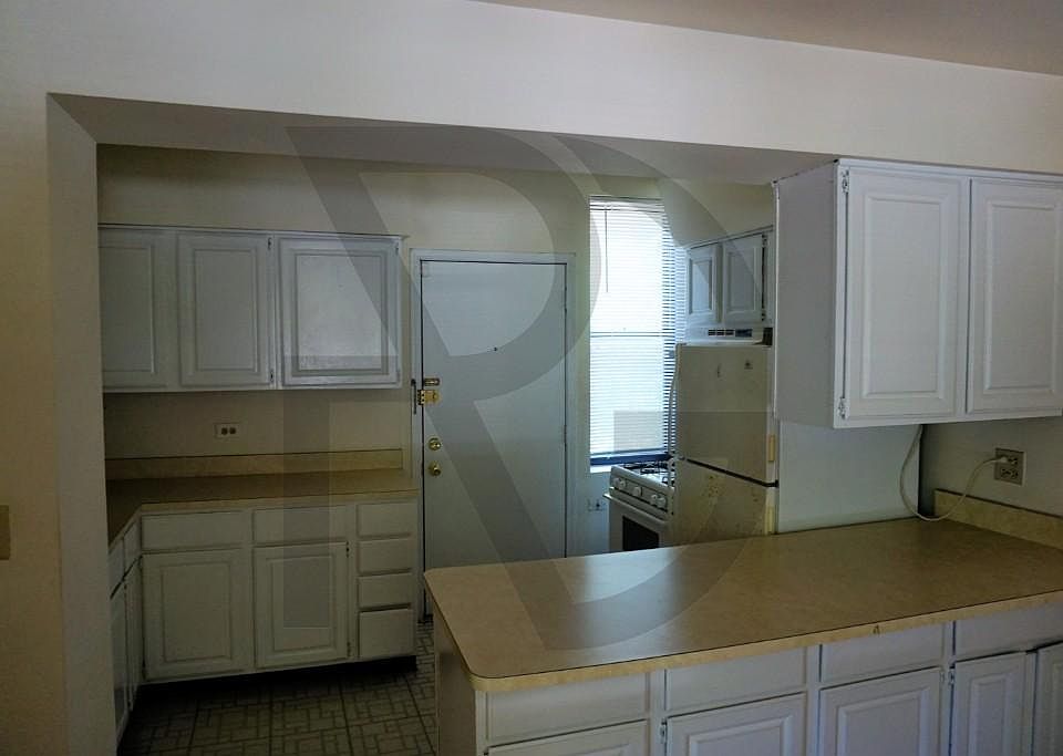 1st image of 617 W Melrose St #625P1