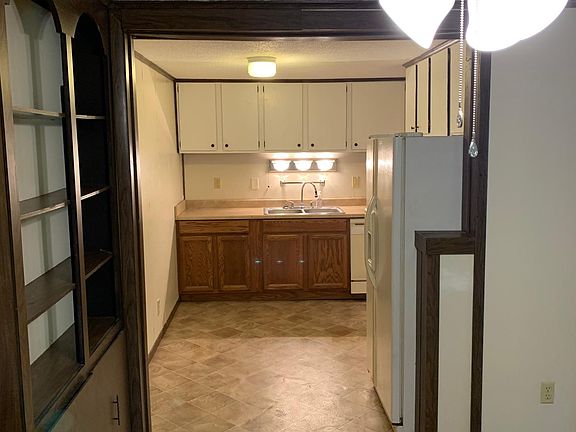 3rd image of 5295 Dalewood Dr APT 315