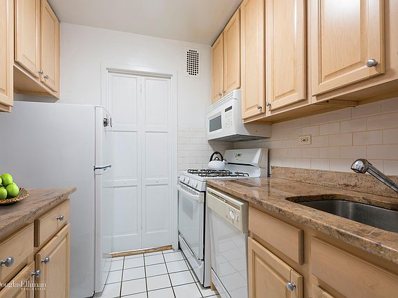 5th image of 1156 3rd Ave #7D