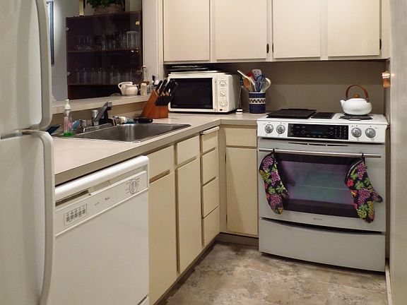 3rd image of 10500 Mount Baker Hwy #610