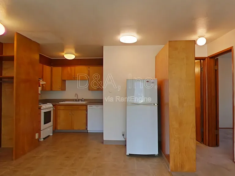 111 NW 11th St #104 — Photo 5