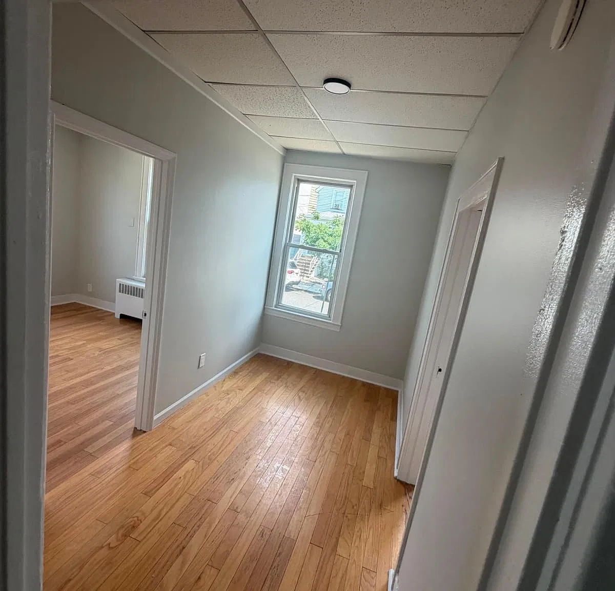 3 bed, $2,550 — Photo 2