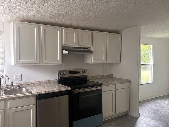 3rd image of 4280 Sheenas Ln