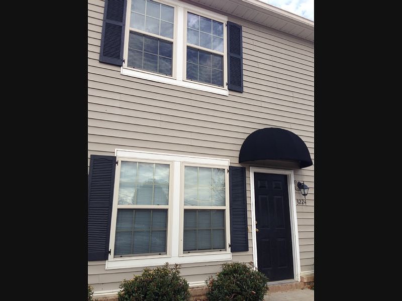 1st image of 3222 Brookside Dr NW