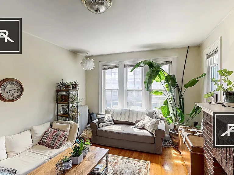 17 Glenville Ave #2 — Photo 11