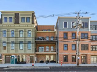 125 Addison St #2, Boston, MA 02128