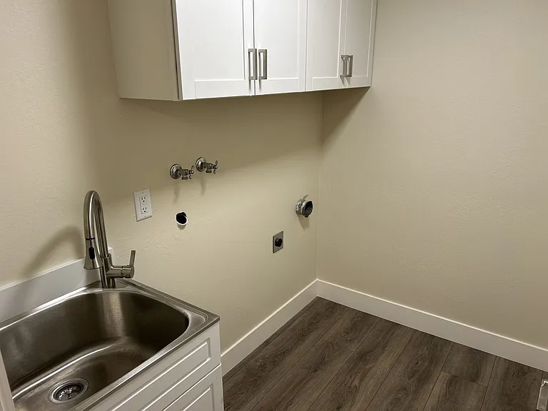 85 Jackson Dr — Photo 29