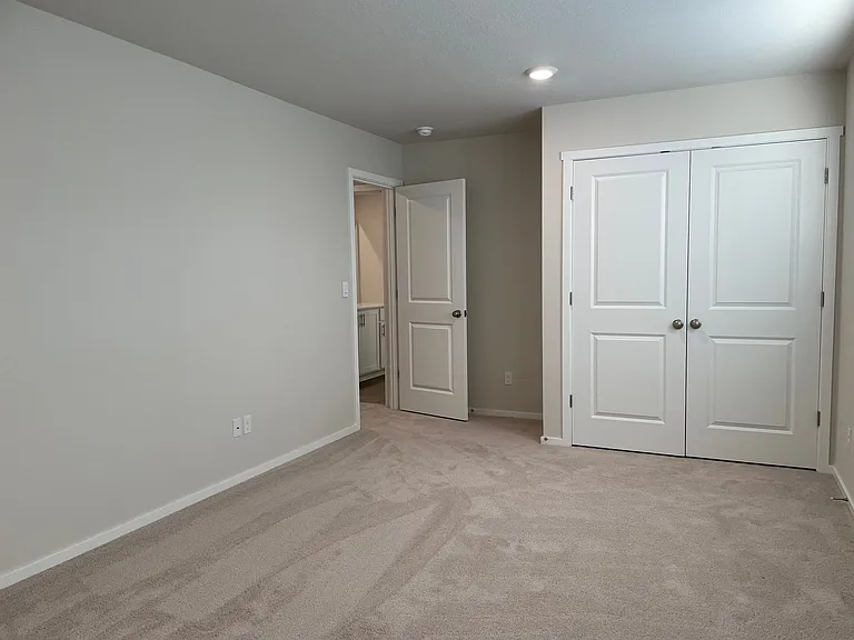 4941 NE 24th Ave — Photo 38