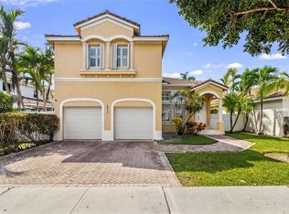 4812 NW 112th Ct, Doral, FL 33178