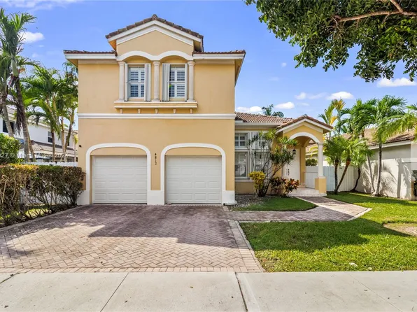 4812 NW 112th Ct, Doral, FL 33178
