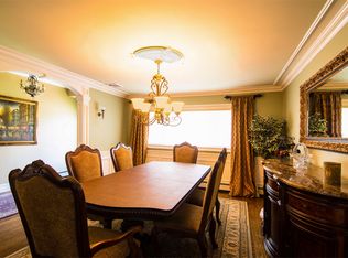 23 Bernard Ln, Commack, NY 11725