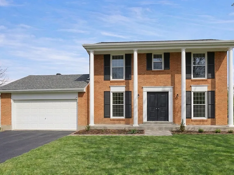 4005 Ashridge Dr — Photo 1