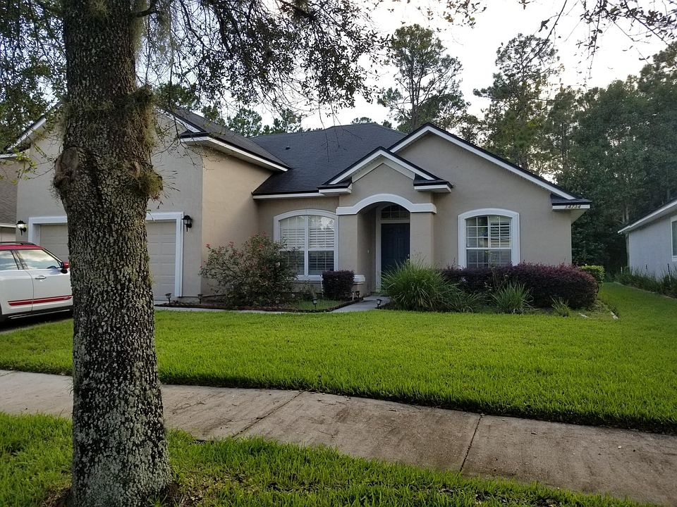 1st image of 14734 Silver Glen Dr E