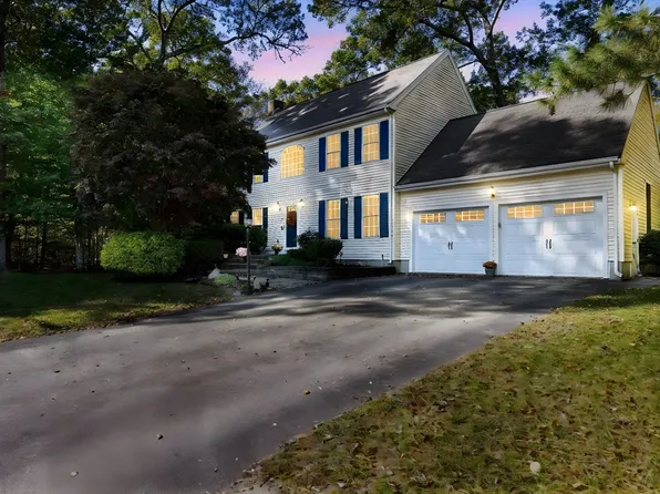 27 Killarney Way, Attleboro, MA 02703