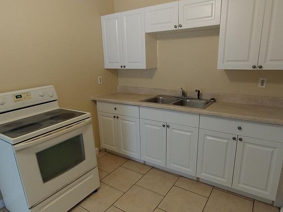 5th image of 1157 44th St