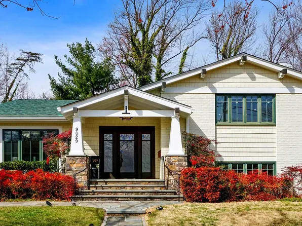 9829 Singleton Dr, Bethesda, MD 20817