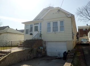 422-424 9th Ave, Paterson, NJ 07514