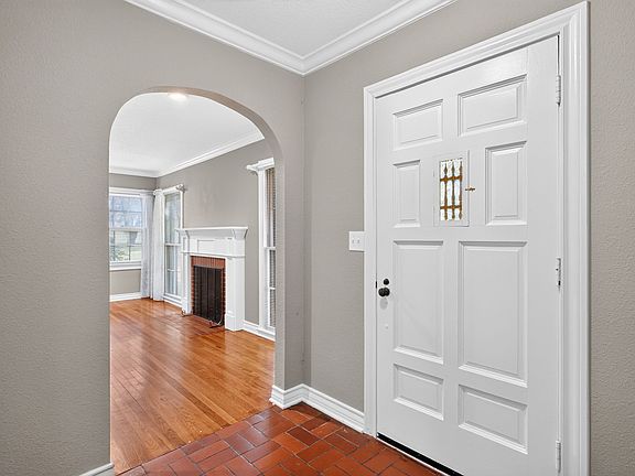 3rd image of 202 S Tower St