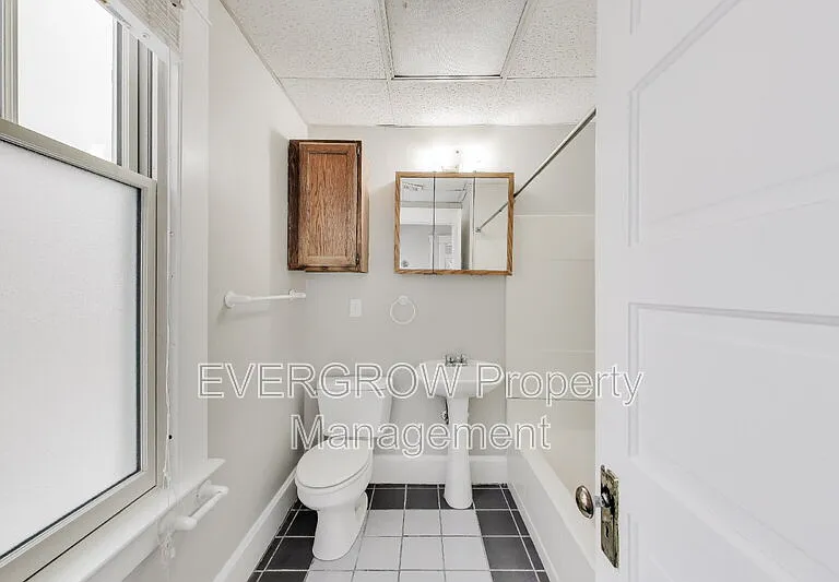 945 Woodruff Place Middle Dr #4 — Photo 22