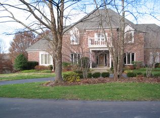 18 Autumn Hill Ct, Prospect, KY 40059