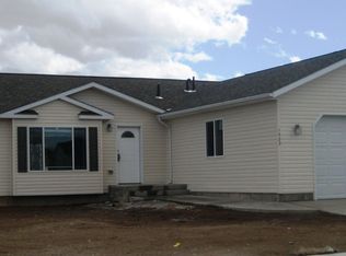 1423 Pinecrest St, Riverton, WY 82501
