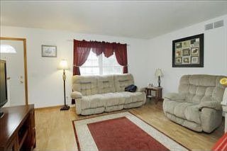 3rd image of 98 Boyer Dr