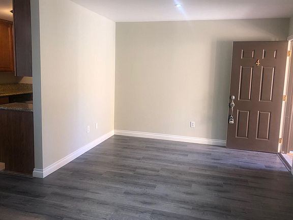 3rd image of 4737 34th St Unit 4
