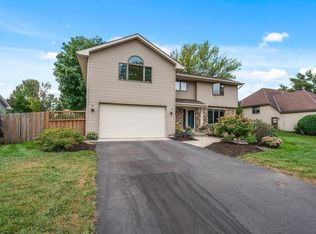 7408 Park View Dr, Mounds View, MN 55112