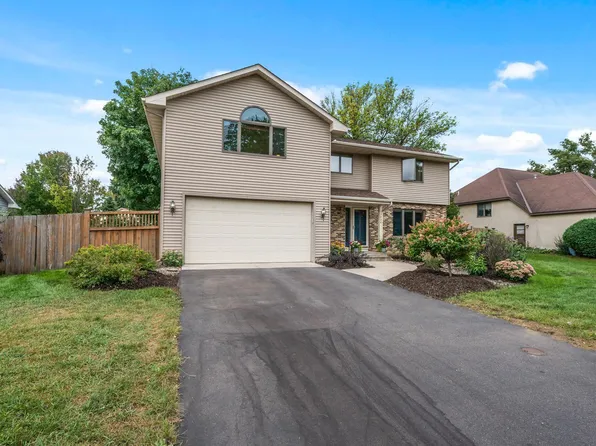 7408 Park View Dr, Mounds View, MN 55112