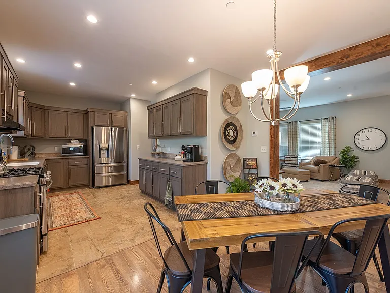 313 Vasquez Rd — Photo 15